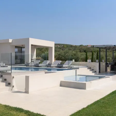 别墅 Caelum Villa, By Hellocrete *