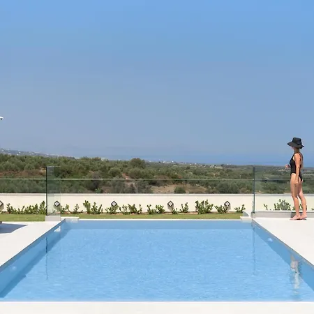 Caelum Villa, By Hellocrete * Pikris